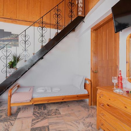 Agnadi Sea View Apartments Alikanás Eksteriør bilde